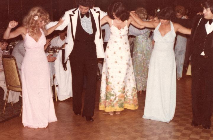 p031.jpg - My cousin Kiki and her husband Steve dancing at her sister Joannes's wedding. July 1978.