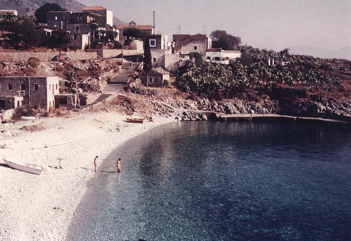 p111.jpg - The pebble beach at Kokkala, 1981.