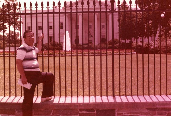 p138.jpg - Dad at the White House, August 1982.