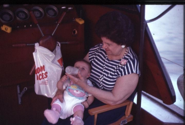 s003.jpg - Aunt Pauline and her first granson, Rhett, May 1987.