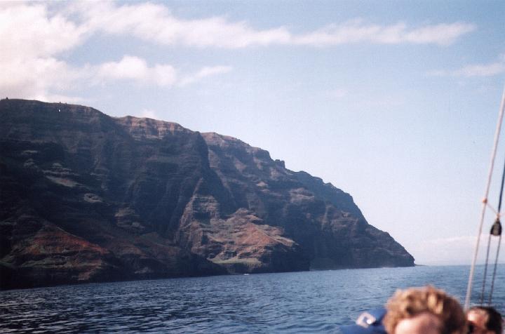 h018.jpg - Mostly inaccessible cliffs reaching into the ocean.