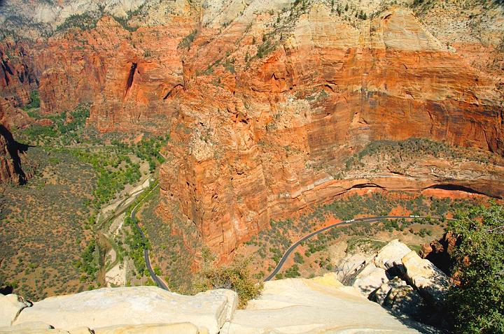 030.jpg - Looking down from the edge of Angels Landing . VF